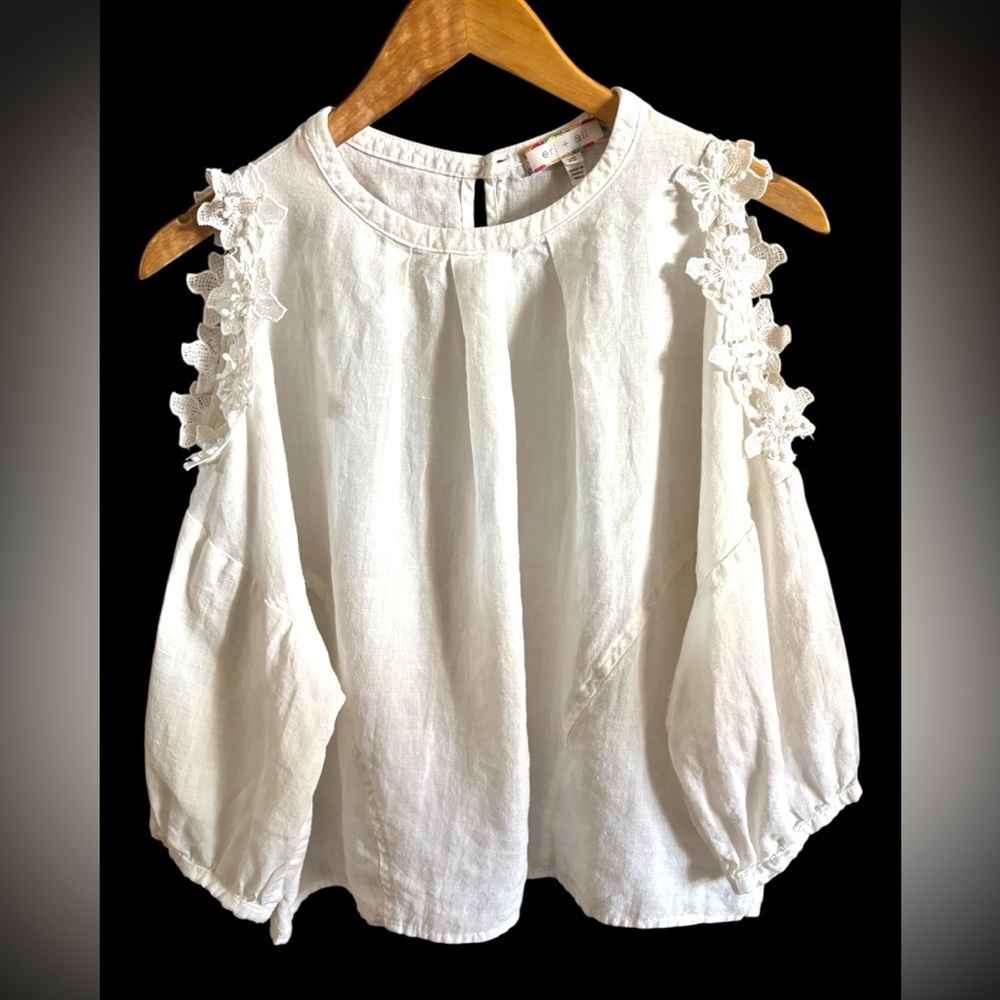 Eri+Ali linen Floral Cold Shoulder Blouse EUC